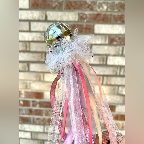 Groovy Mirrored Disco Ball Halloween Wand / Magic Bat Wand, Cinderella Princess - Picture 4 of 13